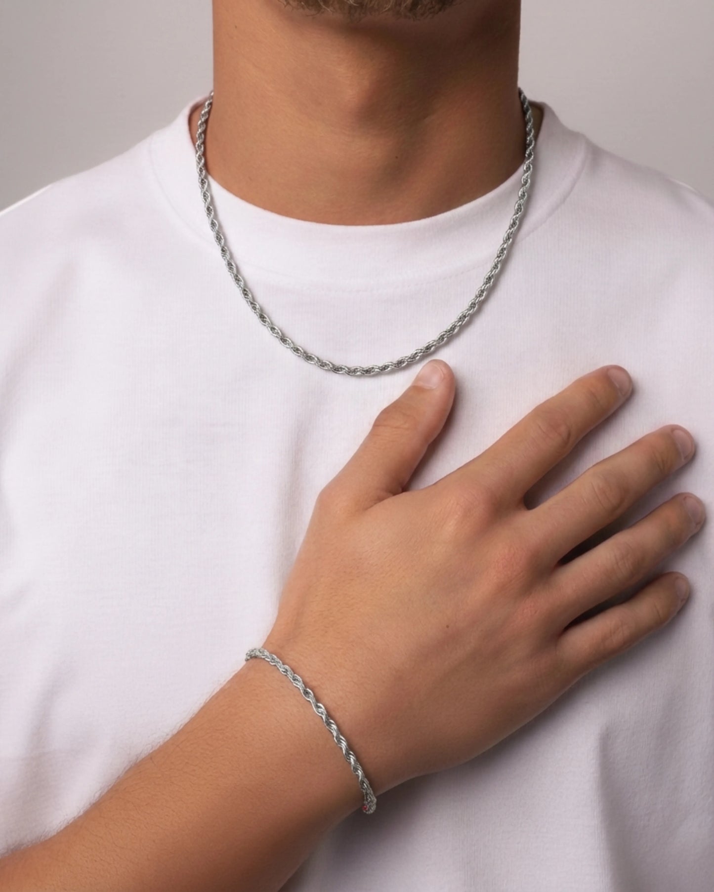Clean rope set silver on model image