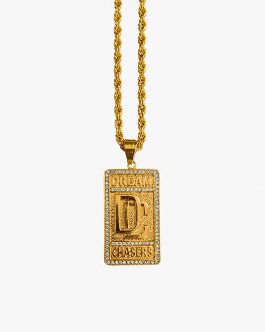 Dream chaser chain gold studio image