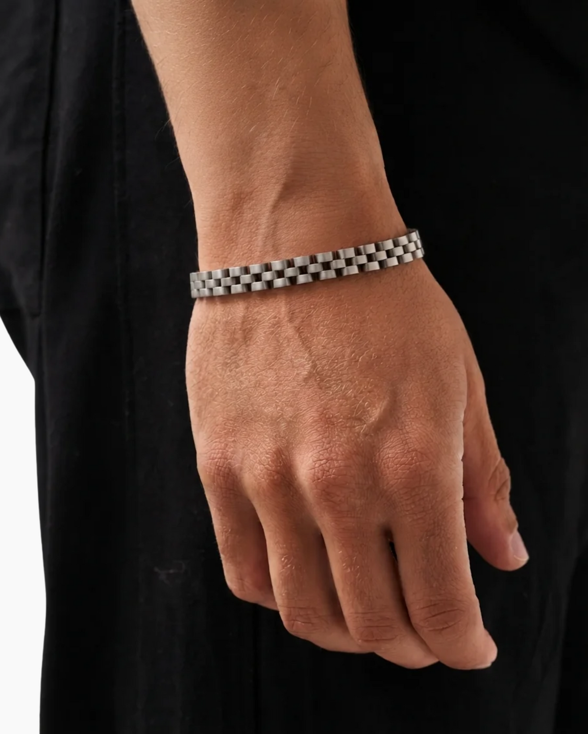 Schakel Link Set silver on model side angle
