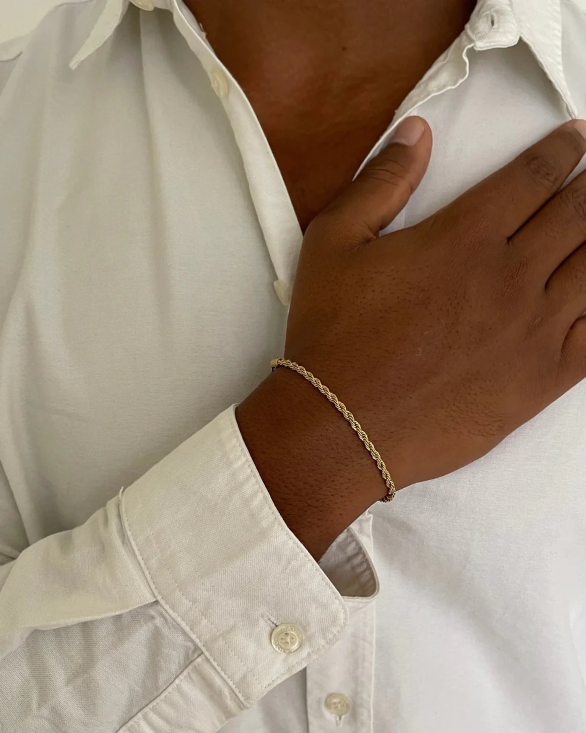clean rope bracelet 3mm gold on model